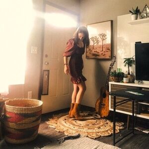 VESTIQUE BUBBLE SLEEVE DRESS NWT!